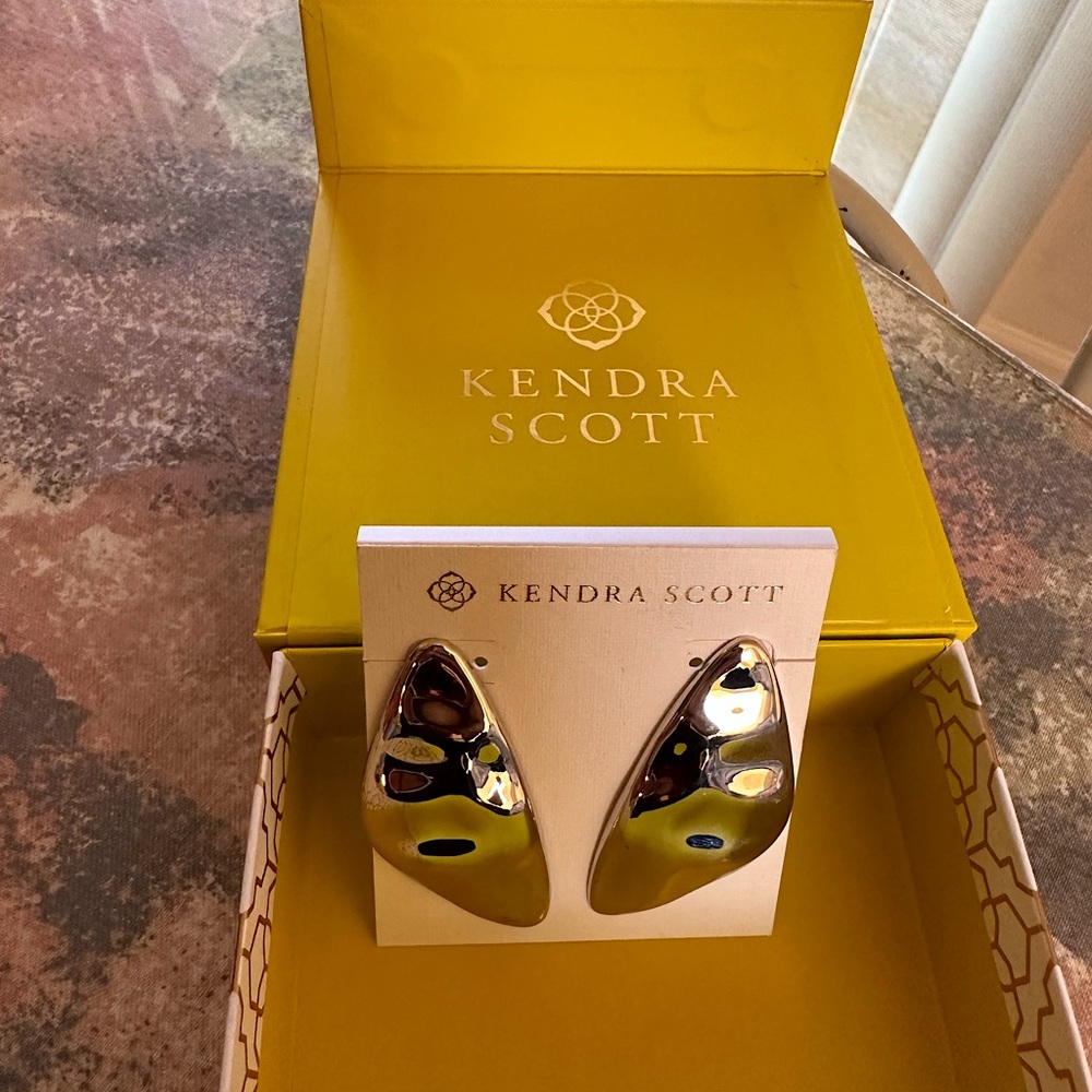 Kendra Scott Silver Earrings